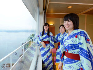 【フレンドリープラン】大人1名増えるごとに割引！家族や友人と一緒に！お得に絶景温泉と海の幸を満喫