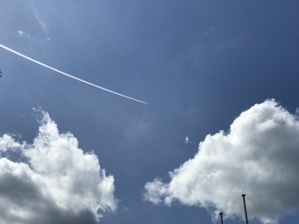 飛行機雲