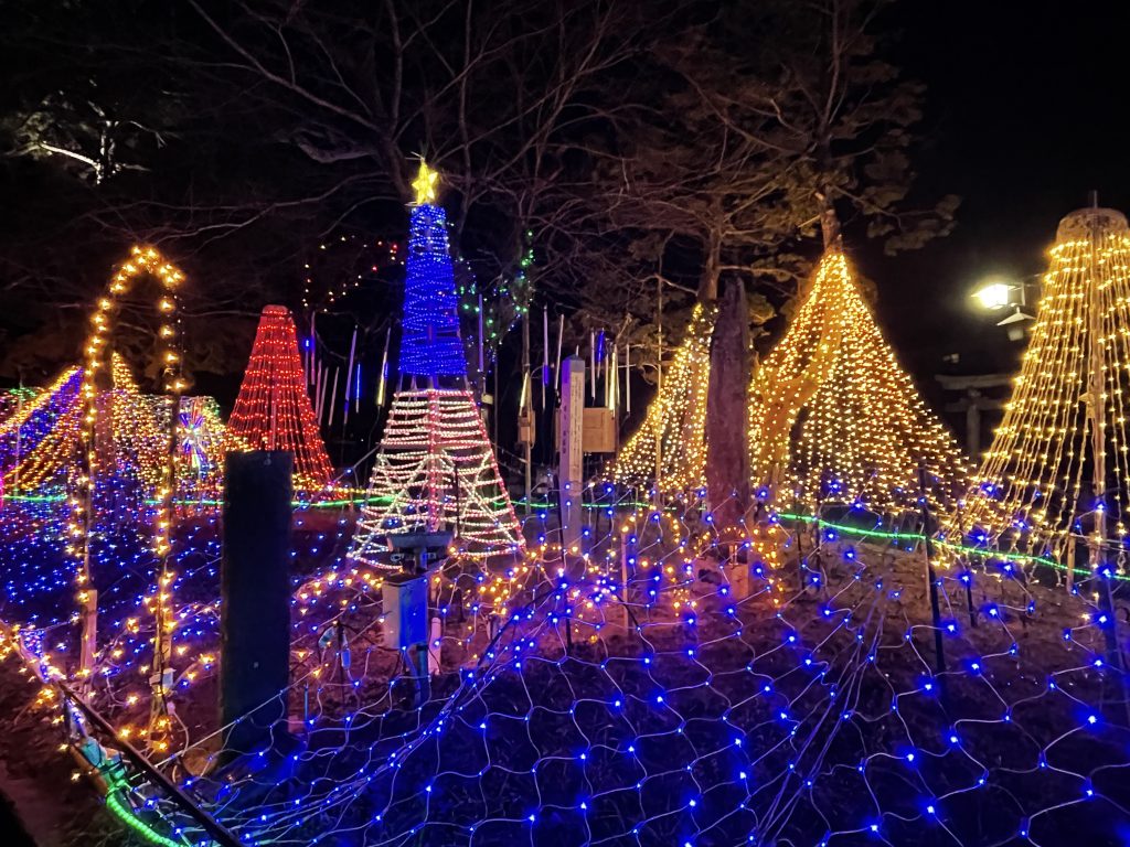 Christmas illuminations in the town of Blue Impulse