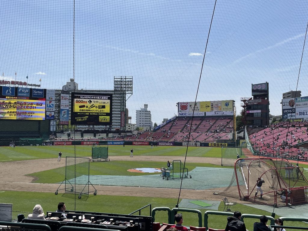 泊まって応援観戦に行こう！⚾